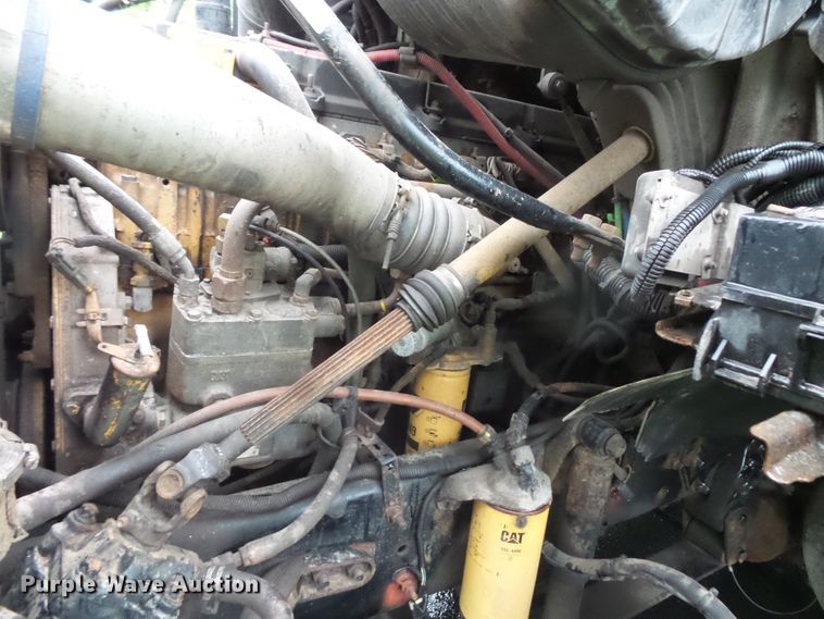 image for item DC4533 2007 Sterling L-Line semi truck