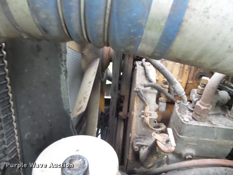 image for item DC4533 2007 Sterling L-Line semi truck