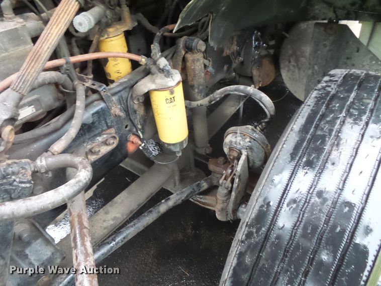 image for item DC4533 2007 Sterling L-Line semi truck