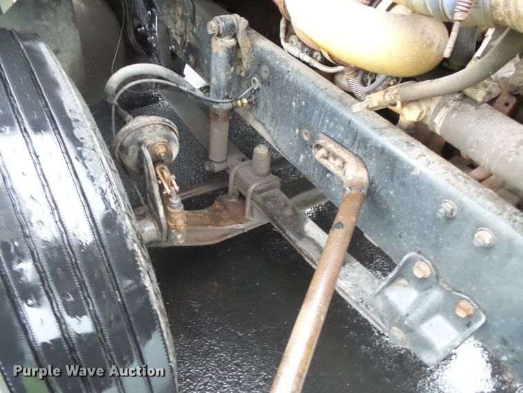 image for item DC4533 2007 Sterling L-Line semi truck