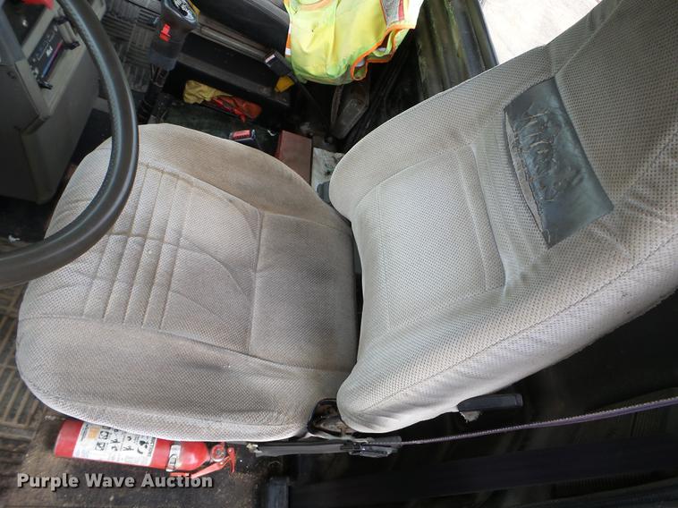 image for item DC4609 1991 Mack CH613 semi truck