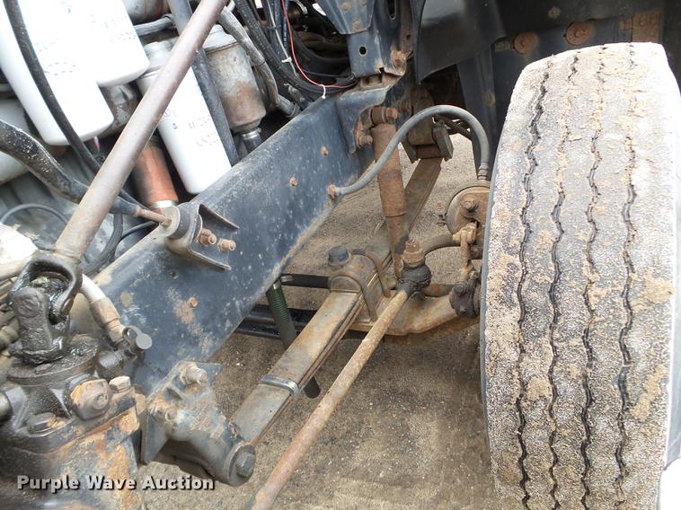 image for item DC4609 1991 Mack CH613 semi truck