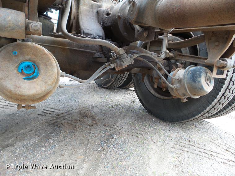 image for item DC4609 1991 Mack CH613 semi truck