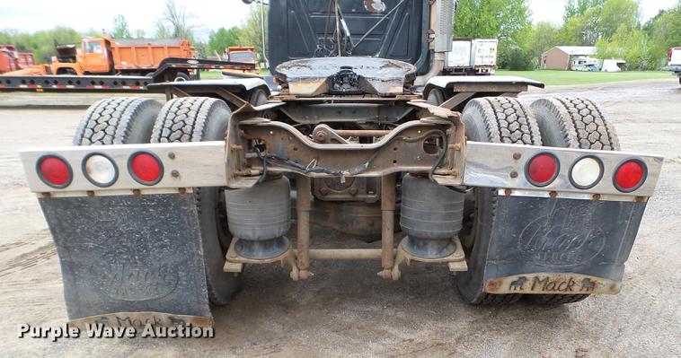 image for item DC4609 1991 Mack CH613 semi truck