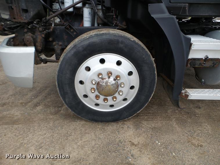 image for item DC4609 1991 Mack CH613 semi truck