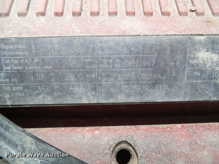 image for item DC5137 2004 International 9400 semi truck