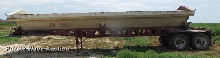 image for item DC5138 2009 Circle R side dump trailer