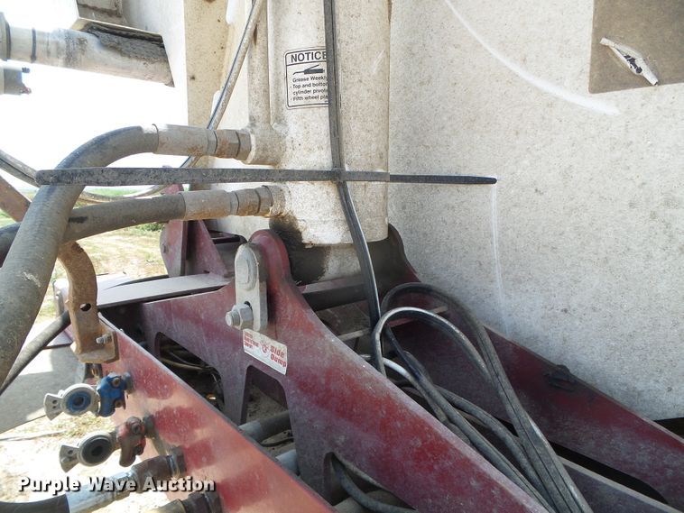 image for item DC5138 2009 Circle R side dump trailer