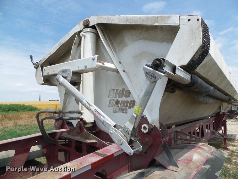 image for item DC5138 2009 Circle R side dump trailer