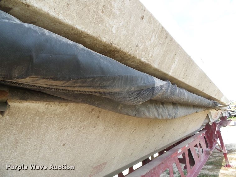 image for item DC5138 2009 Circle R side dump trailer