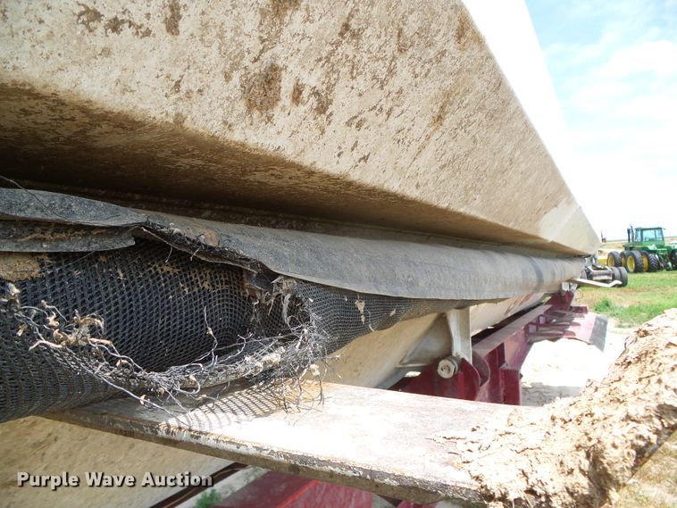 image for item DC5138 2009 Circle R side dump trailer