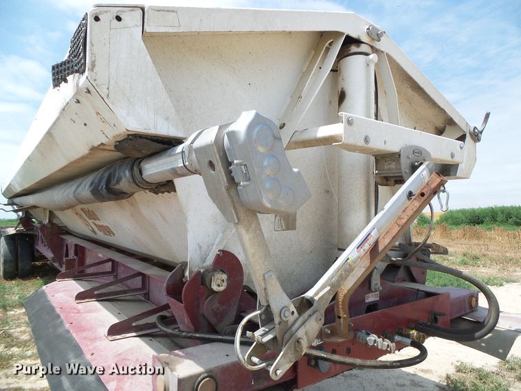 image for item DC5138 2009 Circle R side dump trailer