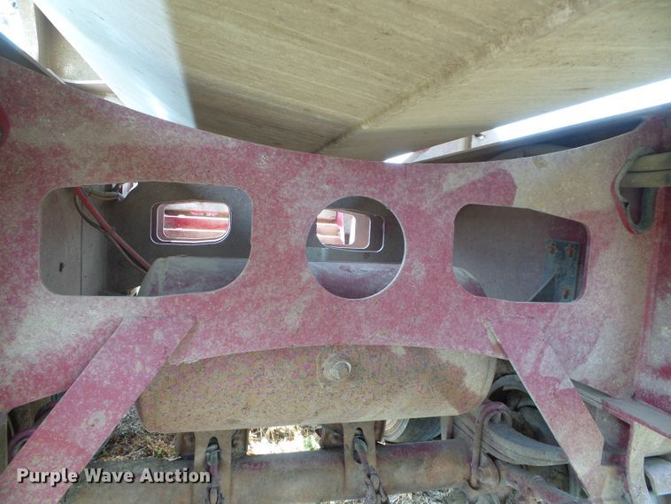 image for item DC5138 2009 Circle R side dump trailer