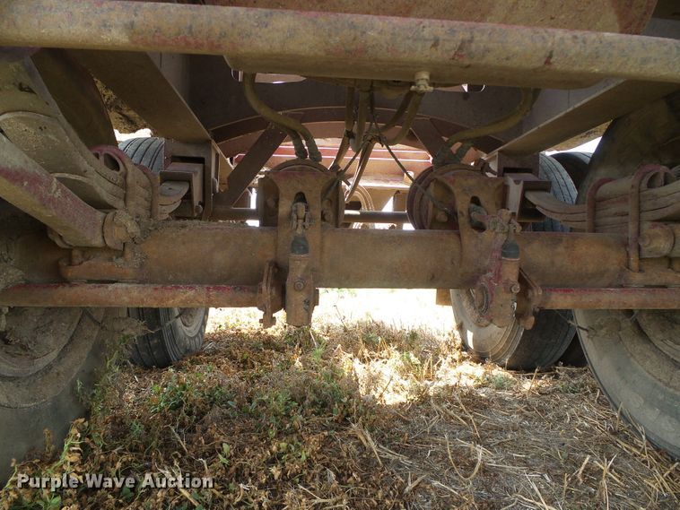 image for item DC5138 2009 Circle R side dump trailer