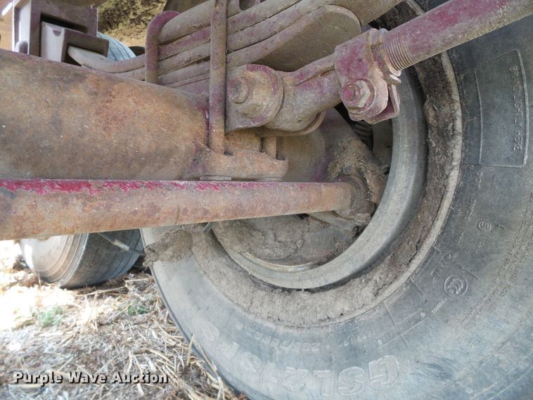 image for item DC5138 2009 Circle R side dump trailer