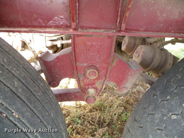 image for item DC5138 2009 Circle R side dump trailer