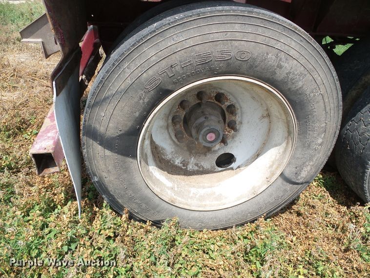 image for item DC5138 2009 Circle R side dump trailer