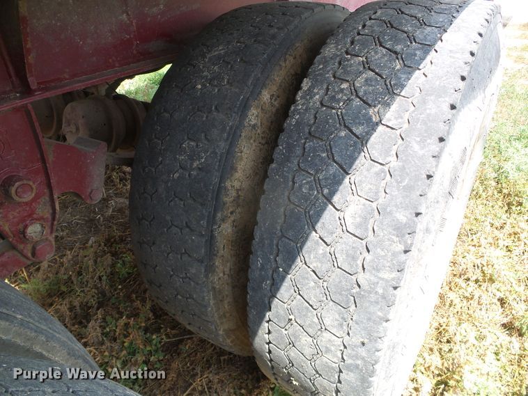 image for item DC5138 2009 Circle R side dump trailer