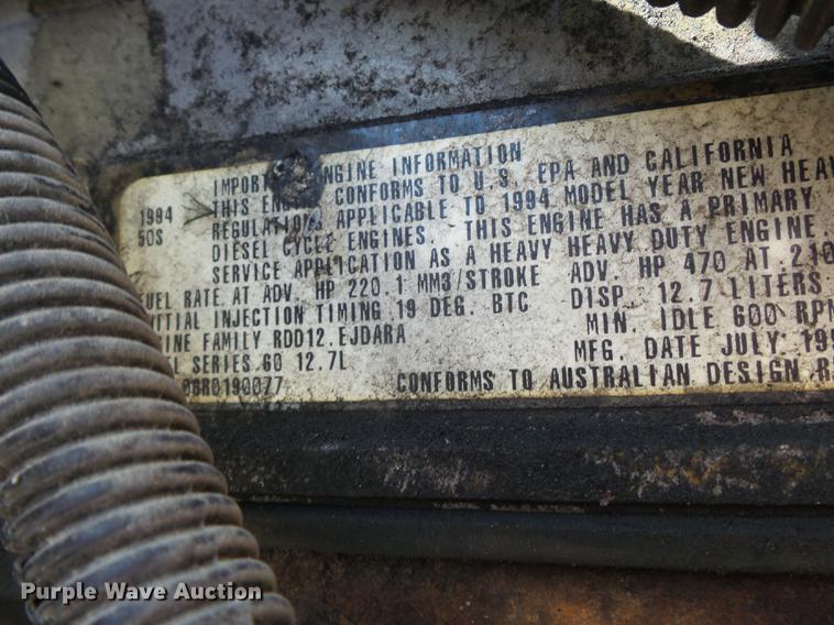 image for item DE7819 1995 White GMC WIA semi truck