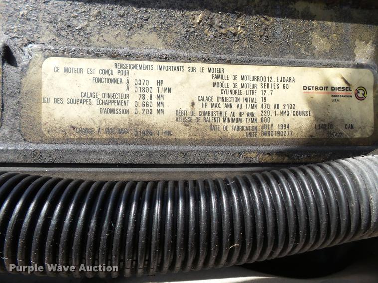 image for item DE7819 1995 White GMC WIA semi truck