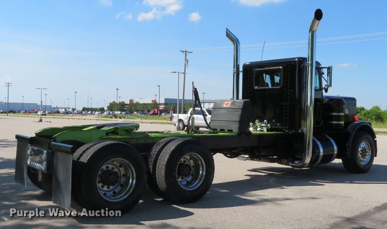 image for item DE8161 1984 Peterbilt 359 semi truck