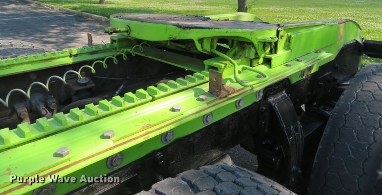 image for item DE8161 1984 Peterbilt 359 semi truck