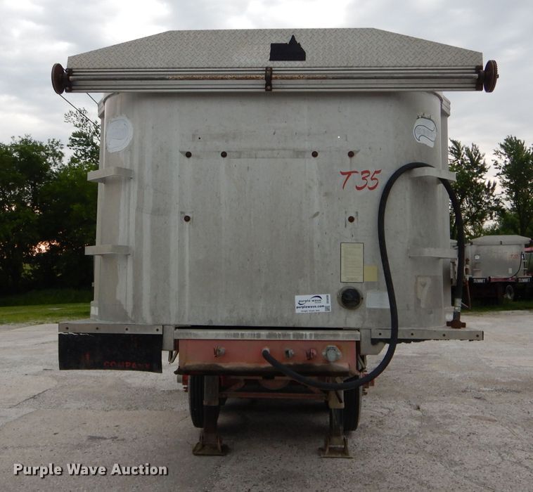 image for item DE8490 2000 Summit AD26 end dump trailer