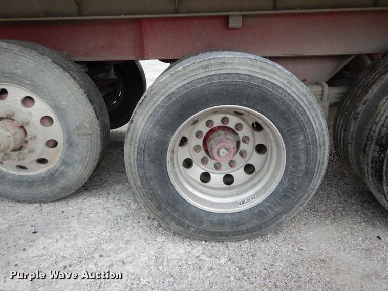 image for item DE8490 2000 Summit AD26 end dump trailer