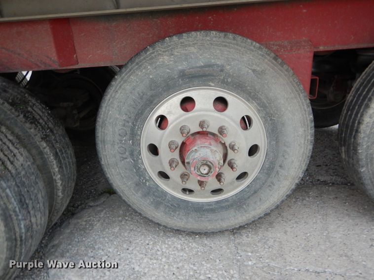 image for item DE8490 2000 Summit AD26 end dump trailer