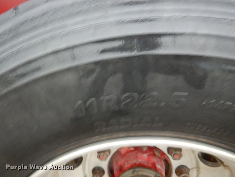 image for item DE8491 2000 Summit end dump trailer