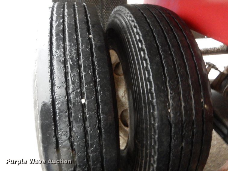 image for item DE8491 2000 Summit end dump trailer