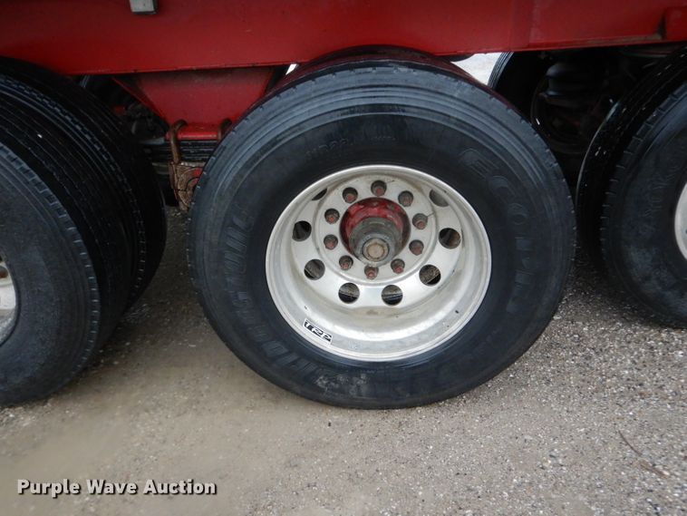 image for item DE8491 2000 Summit end dump trailer