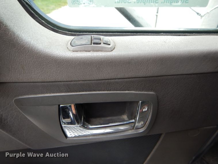 image for item DE8514 2007 Kenworth T600 semi truck