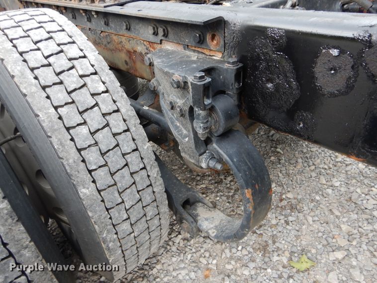 image for item DE8514 2007 Kenworth T600 semi truck