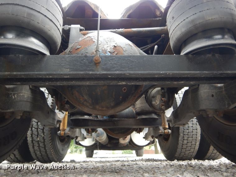 image for item DE8514 2007 Kenworth T600 semi truck