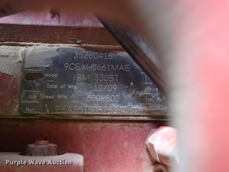 image for item DG4076 2011 Kenworth T800 semi truck