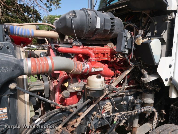 image for item DG4077 2012 Kenworth T800 semi truck