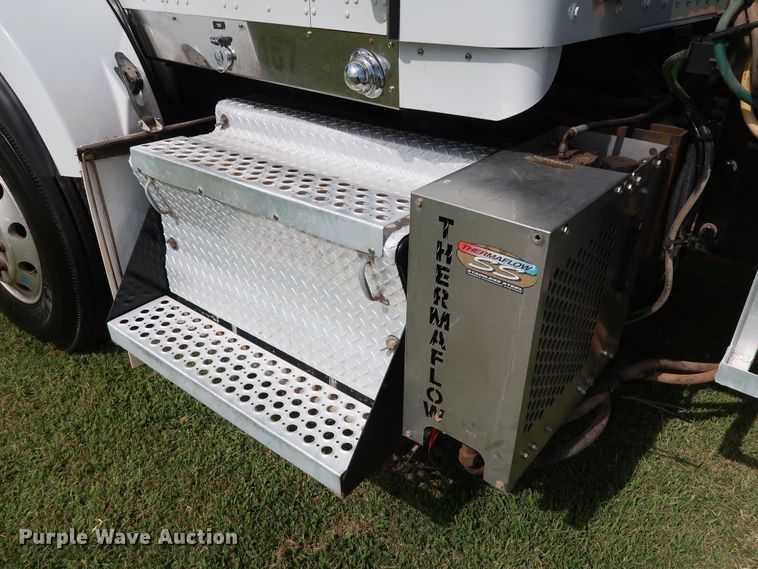 image for item DG4077 2012 Kenworth T800 semi truck