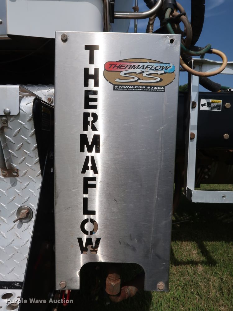 image for item DG4077 2012 Kenworth T800 semi truck