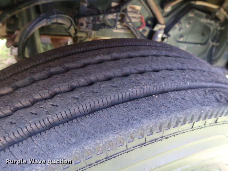 image for item DG4077 2012 Kenworth T800 semi truck