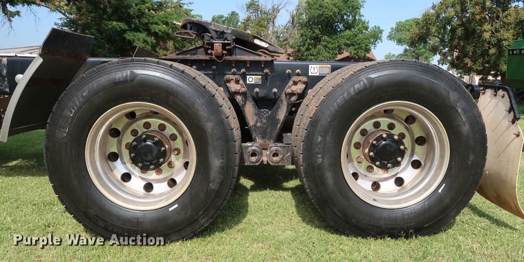 image for item DG4077 2012 Kenworth T800 semi truck