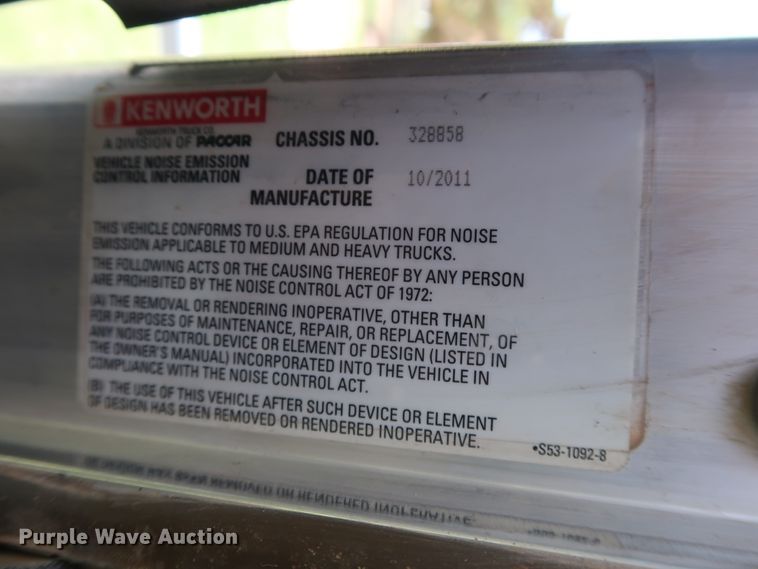 image for item DG4077 2012 Kenworth T800 semi truck