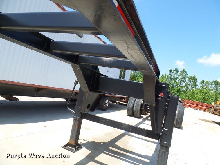 image for item DI0513 2010 Hyundai CGN403-516 trailer