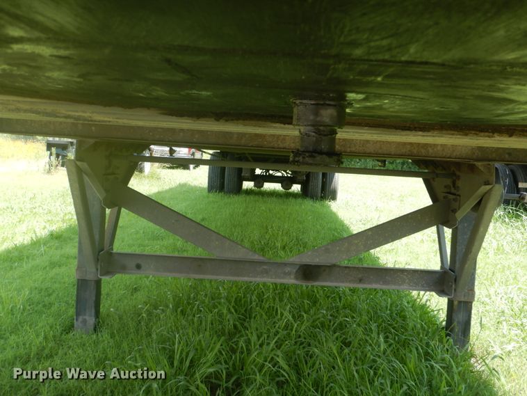 image for item DI2250 2009 Vanguard VIP4000 dry van trailer