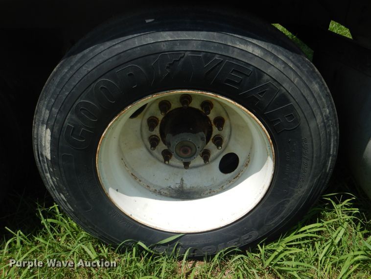 image for item DI2250 2009 Vanguard VIP4000 dry van trailer