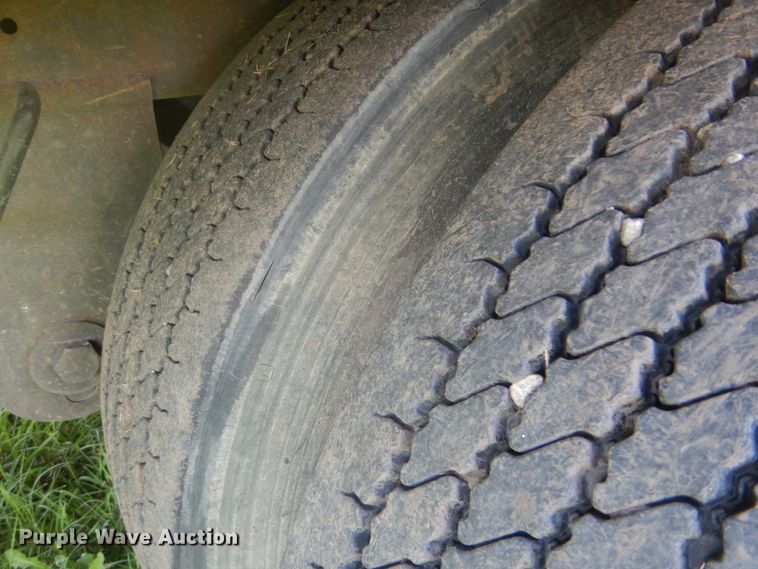 image for item DI2250 2009 Vanguard VIP4000 dry van trailer