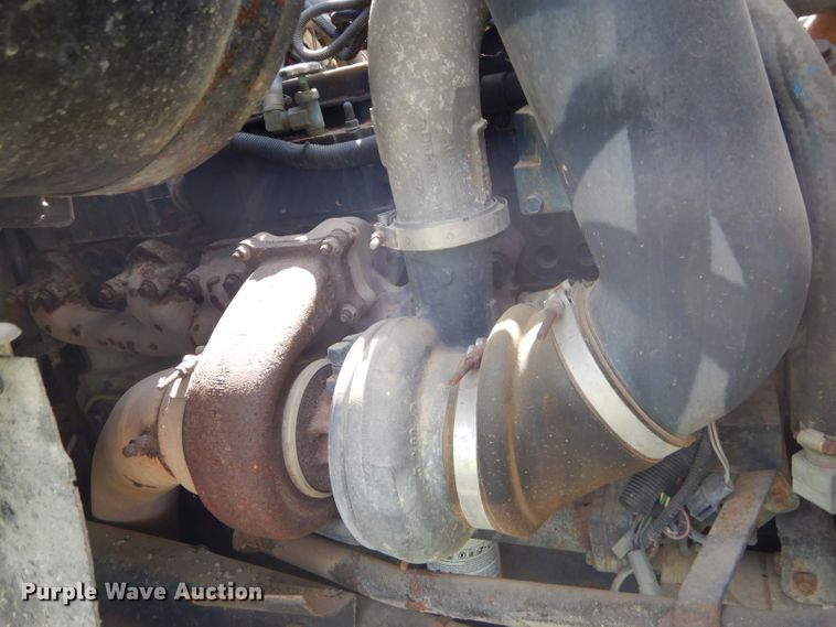 image for item ED9393 1993 Ford L9000 toter truck