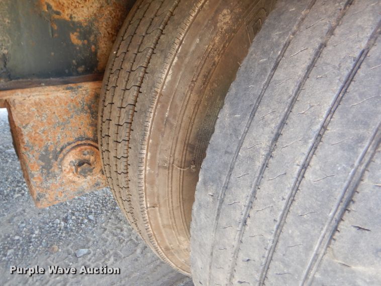 image for item ED9400 1999 Transcraft drop deck trailer