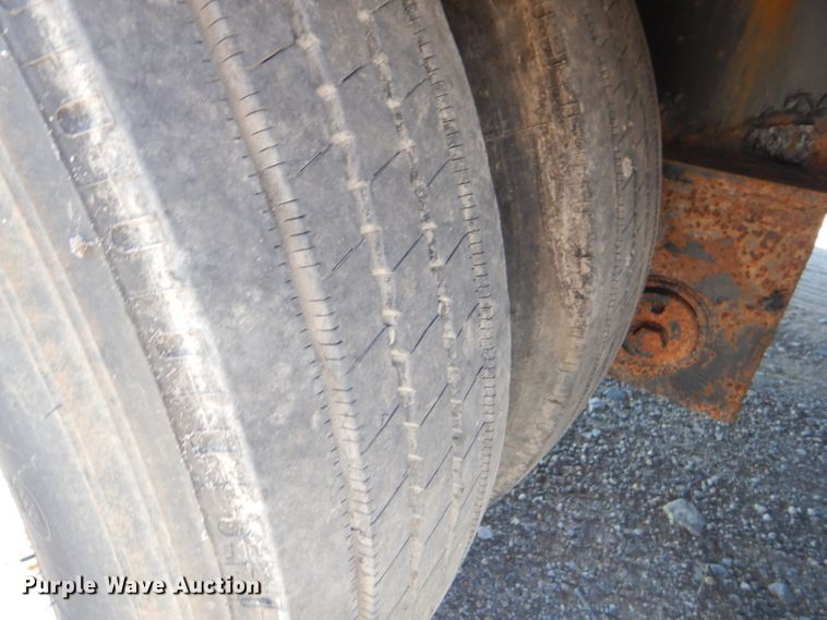 image for item ED9400 1999 Transcraft drop deck trailer