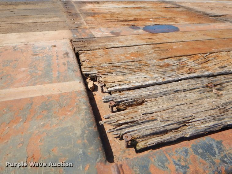 image for item ED9400 1999 Transcraft drop deck trailer